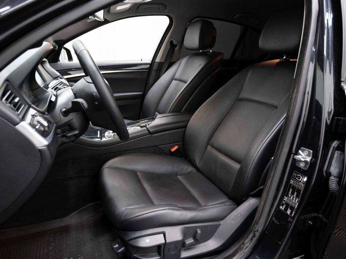 БМВ 5 серии б/у, 2012, Автоматическая. Фото: #7