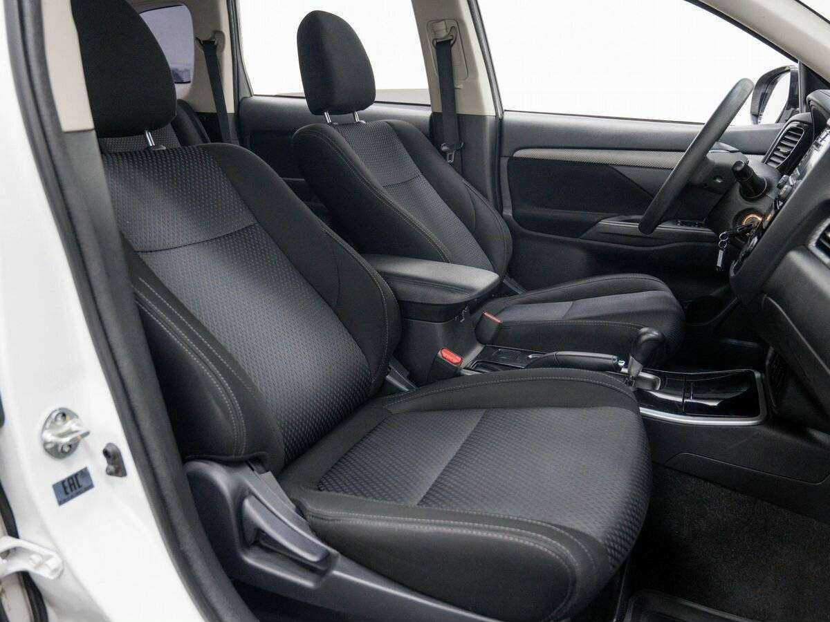 Митсубиши Оутлэндер б/у, 2018, Вариатор. Фото: #7