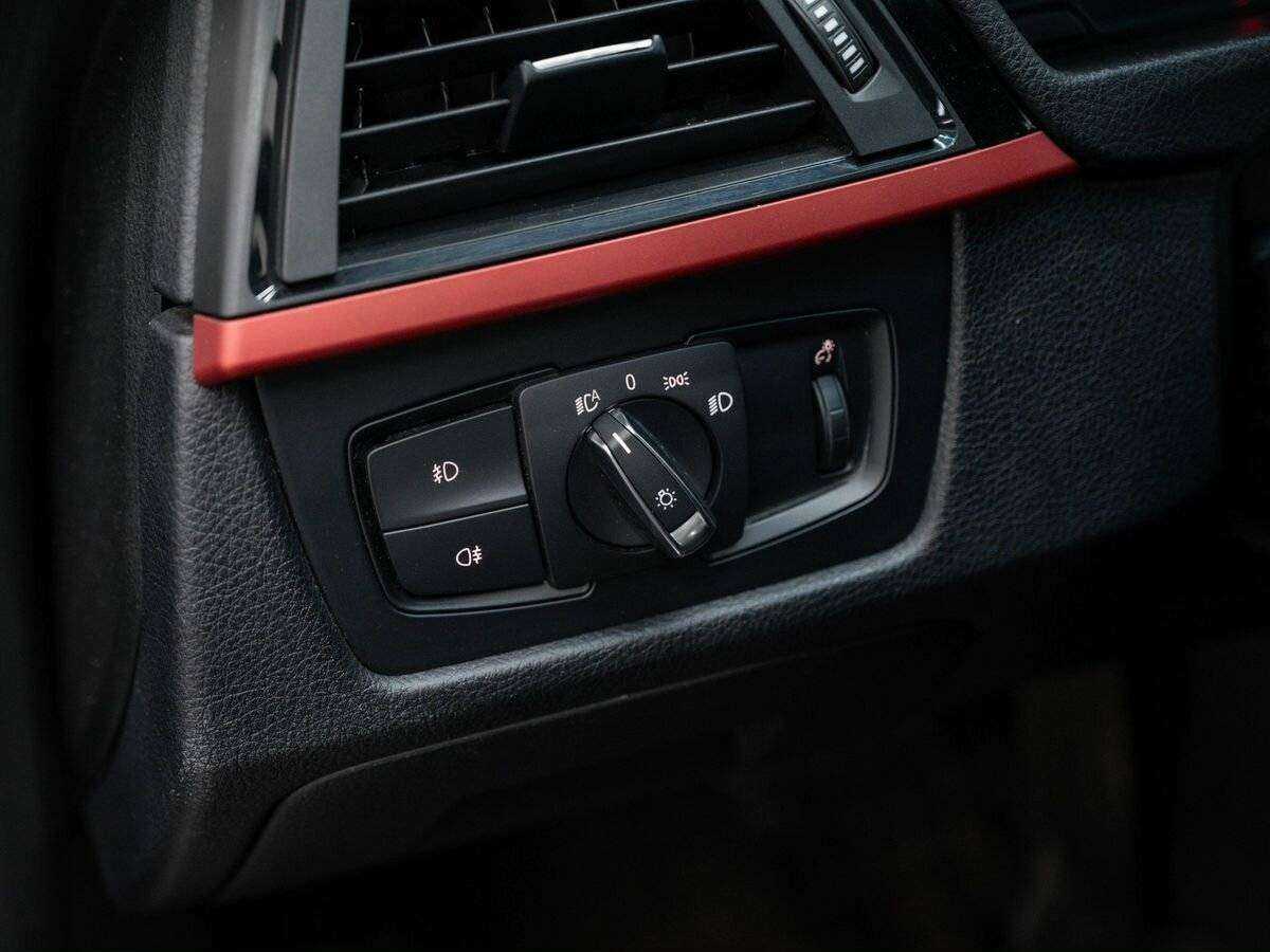 БМВ 3 серии б/у, 2013, Автоматическая. Фото: #18