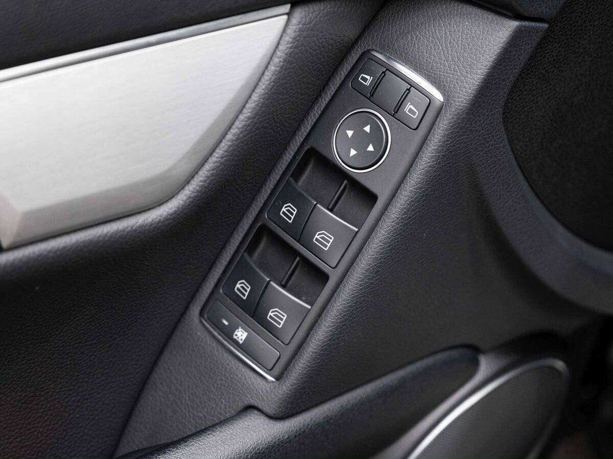 Мерседес-Бенц Ц-Класс б/у, 2013, Автоматическая. Фото: #23