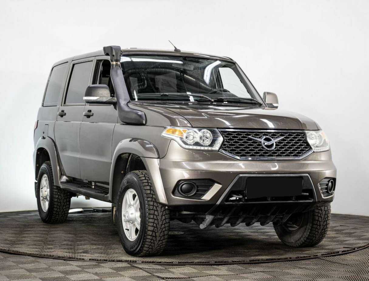 УАЗ Патриот б/у, 2017, Механическая. Фото: #2