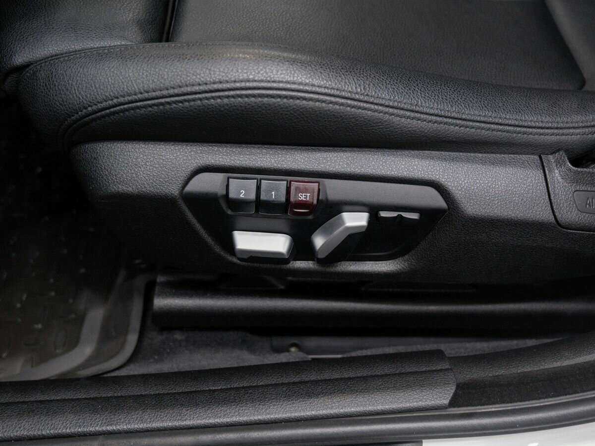 БМВ 3 серии б/у, 2017, Автоматическая. Фото: #19