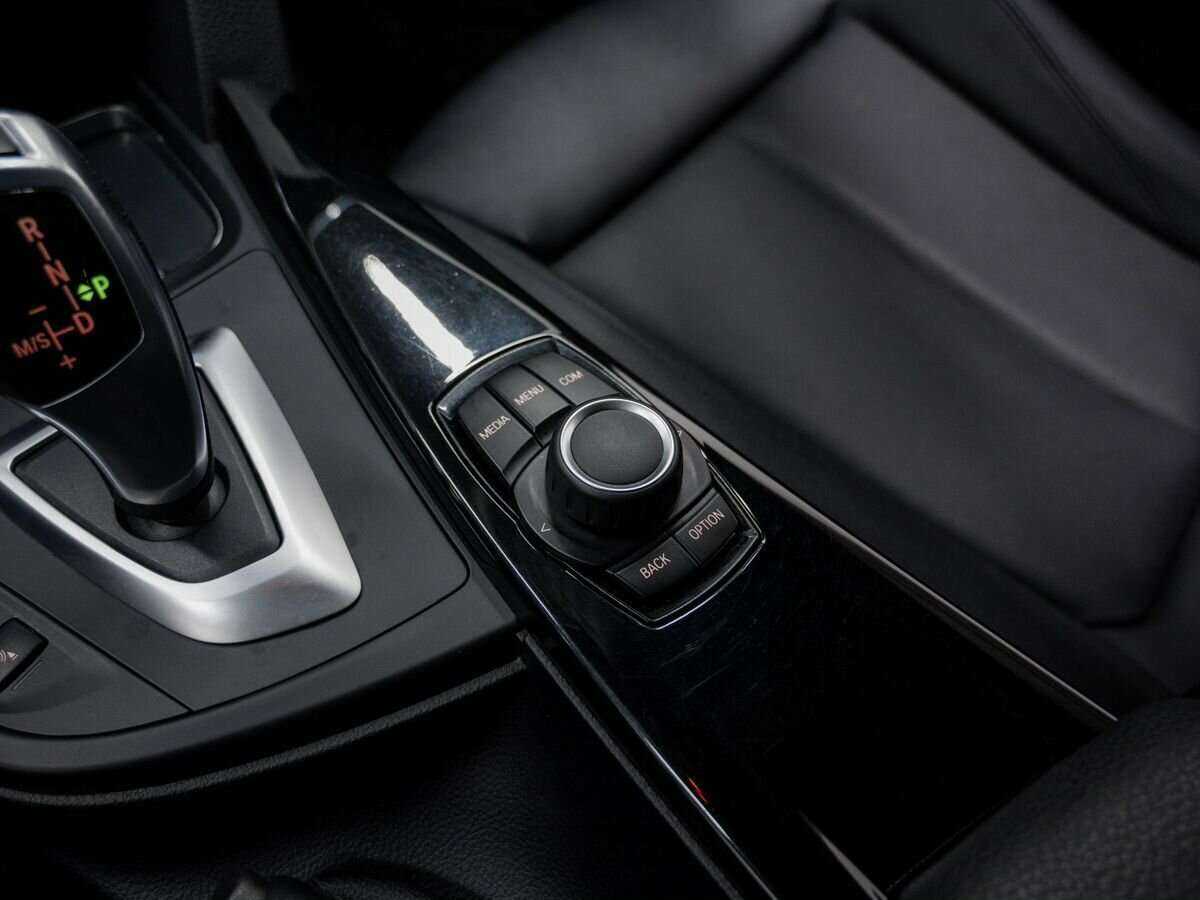 БМВ 3 серии б/у, 2017, Автоматическая. Фото: #25