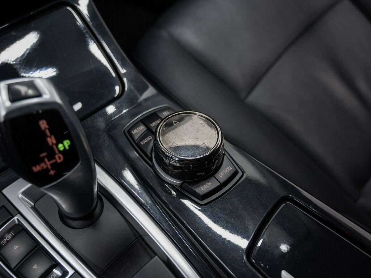 БМВ 5 серии б/у, 2013, Автоматическая. Фото: #18