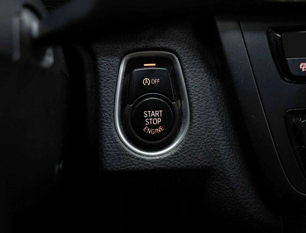 БМВ 3 серии б/у, 2014, Автоматическая. Фото: #18