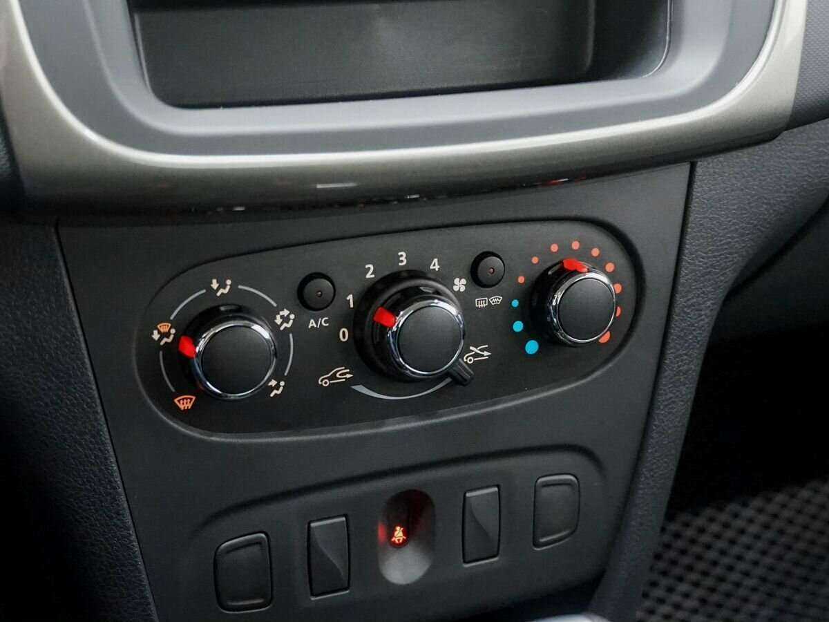 Рено Логан б/у, 2022, Вариатор. Фото: #17