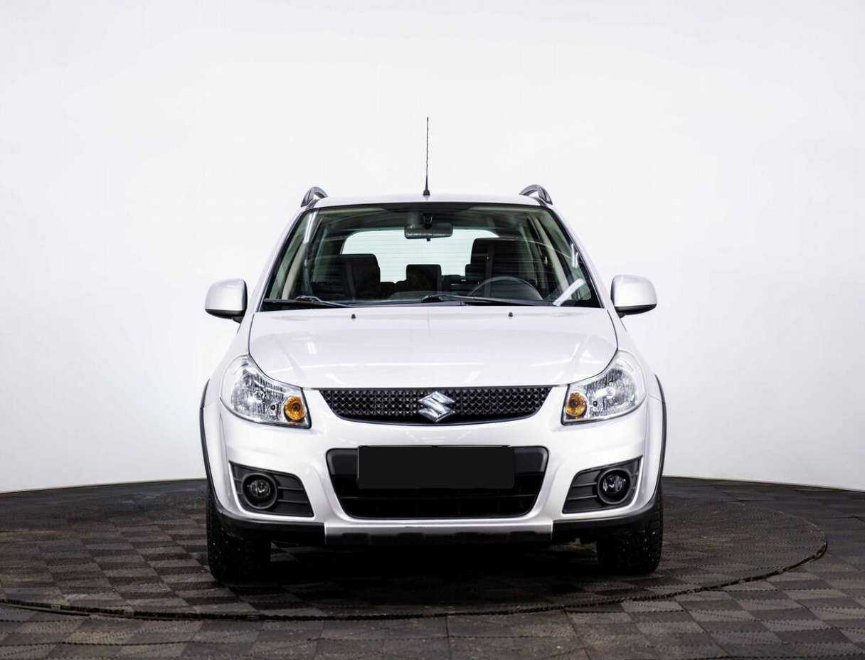 Сузуки С-Икс4 б/у, 2013, Механическая. Фото: #1