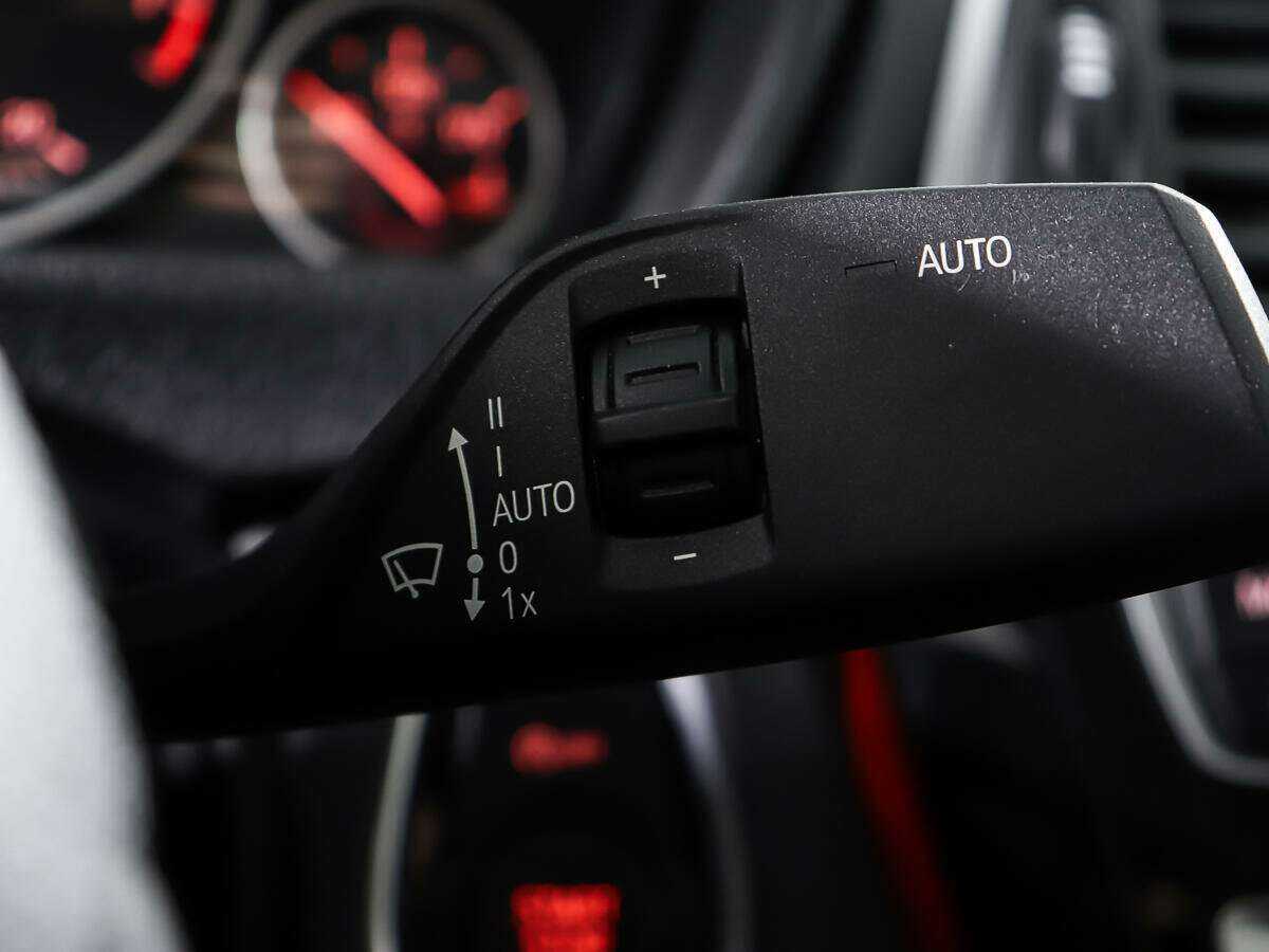 БМВ 3 серии б/у, 2017, Автоматическая. Фото: #17