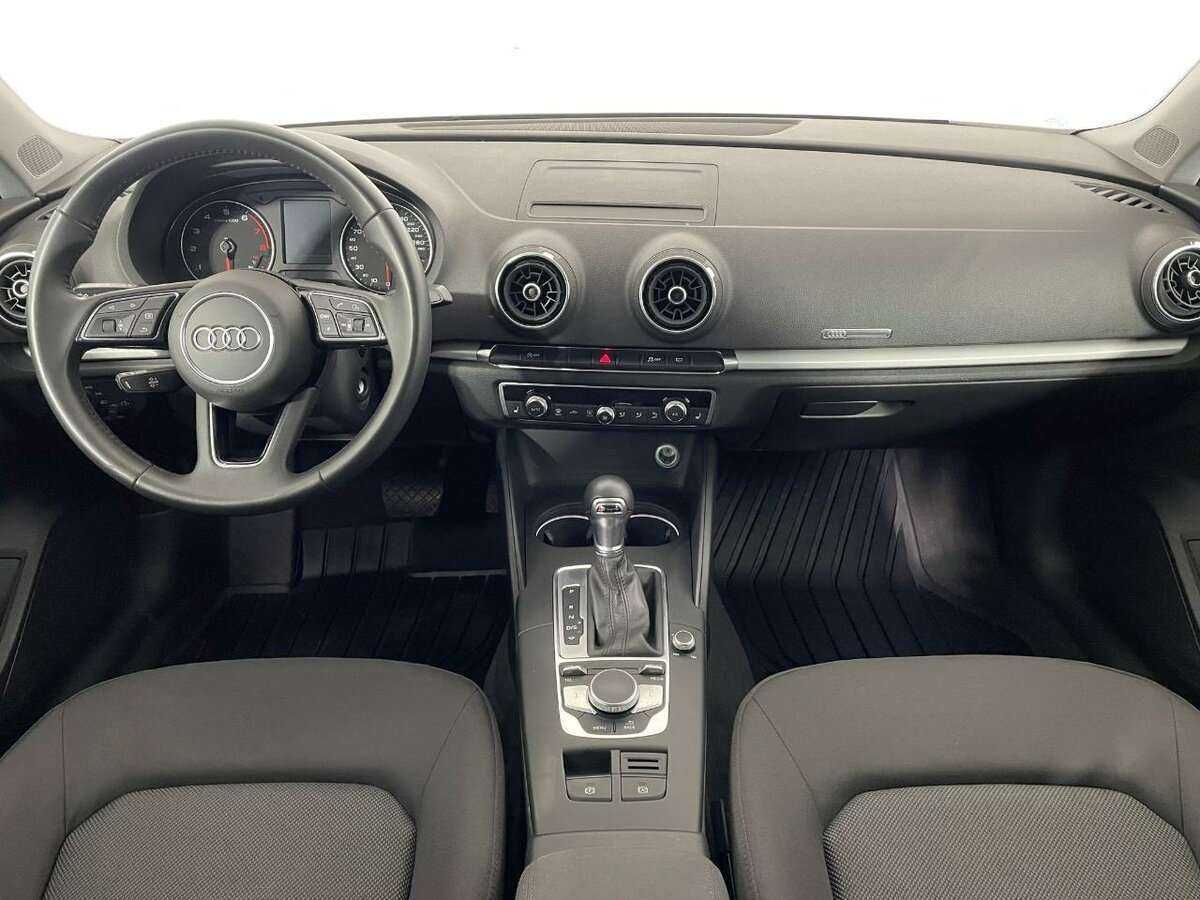 Ауди А3 б/у, 2018, Роботизированная. Фото: #6