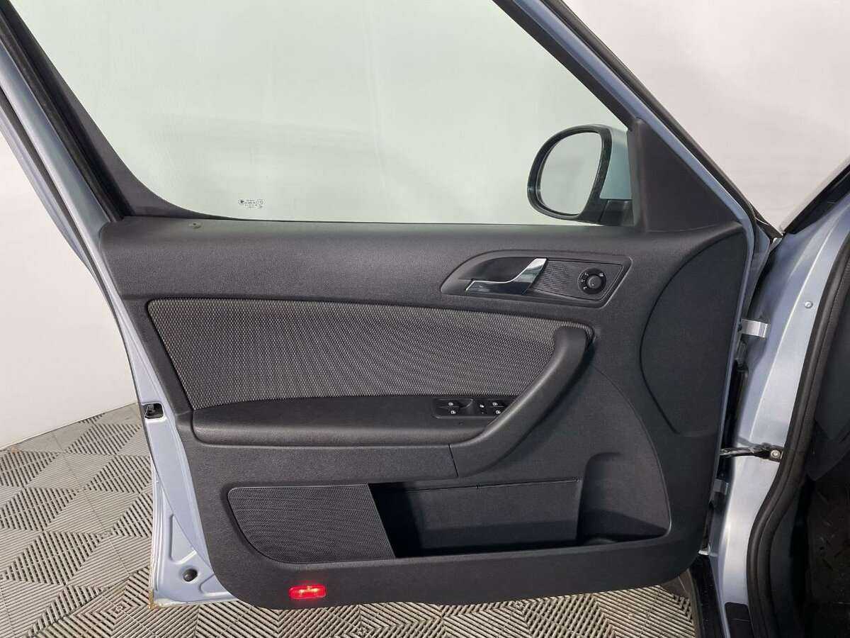 Шкода Йети б/у, 2012, Роботизированная. Фото: #7