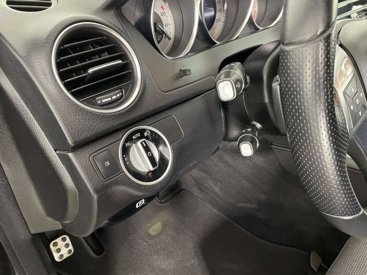 Мерседес-Бенц Ц-Класс б/у, 2012, Автоматическая. Фото: #8