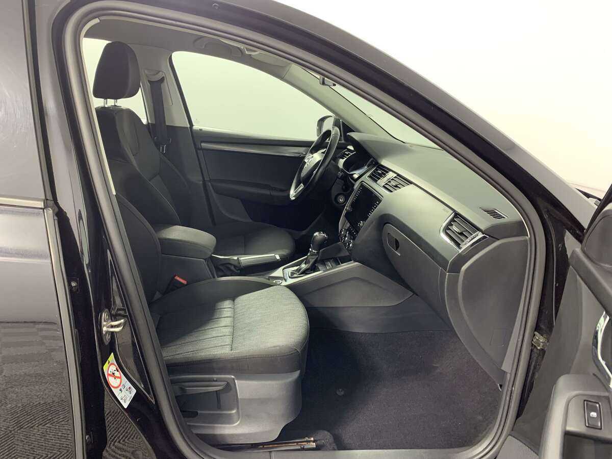 Шкода Октавия б/у, 2018, Роботизированная. Фото: #18