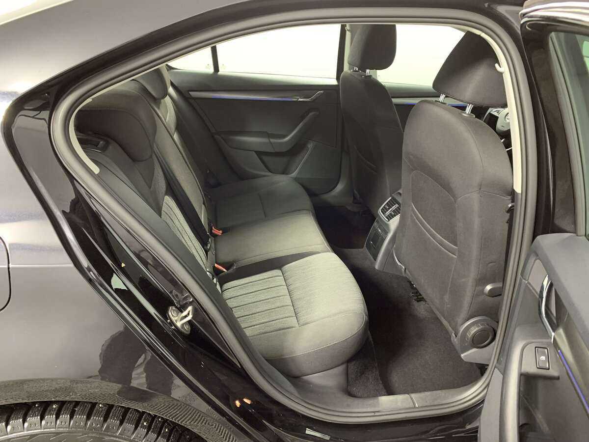 Шкода Октавия б/у, 2018, Роботизированная. Фото: #12