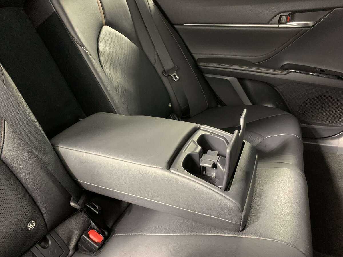 Тойота Камри б/у, 2020, Автоматическая. Фото: #16