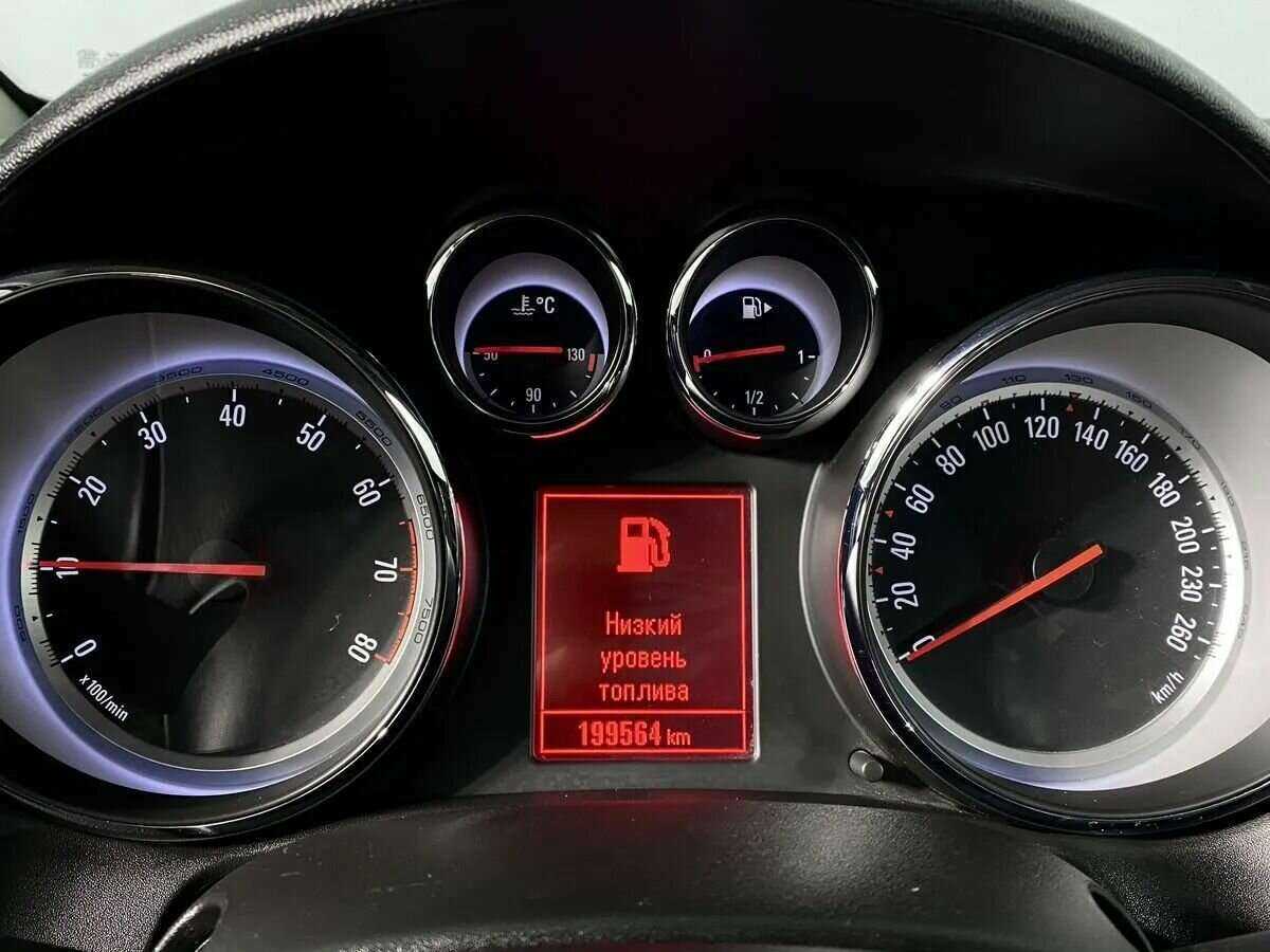 Опель Астра б/у, 2013, Автоматическая. Фото: #14