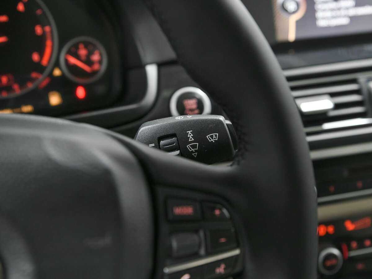 БМВ 5 серии б/у, 2013, Автоматическая. Фото: #10