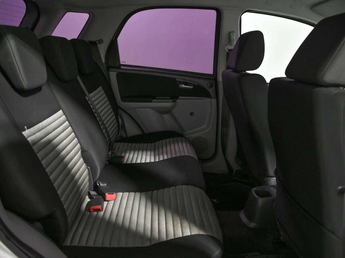 Сузуки С-Икс4 б/у, 2013, Автоматическая. Фото: #12