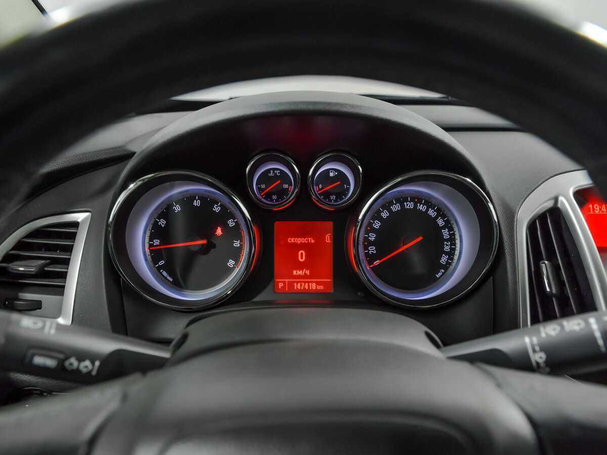 Опель Астра б/у, 2013, Автоматическая. Фото: #4