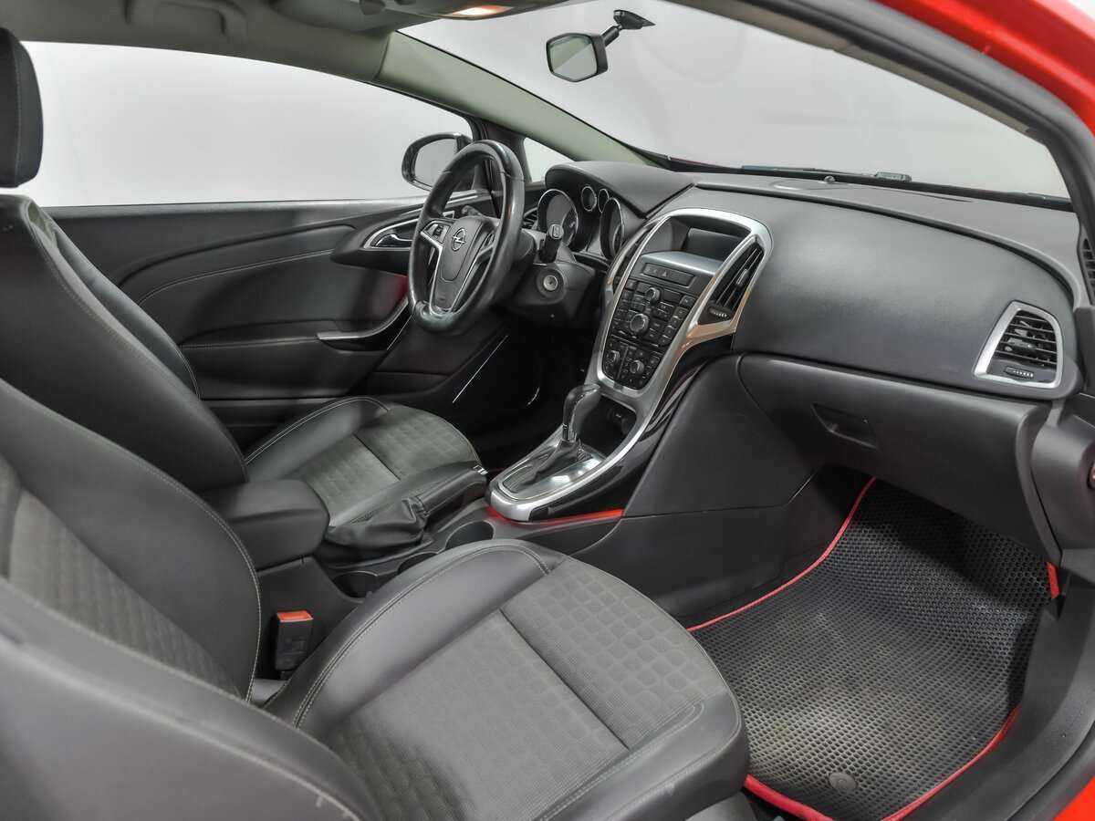 Опель Астра б/у, 2013, Автоматическая. Фото: #10