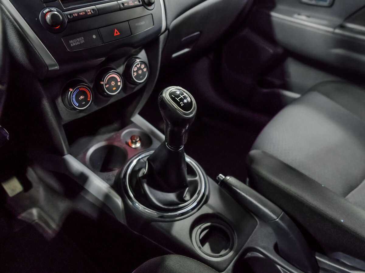 Митсубиши АС-Икс б/у, 2012, Механическая. Фото: #9