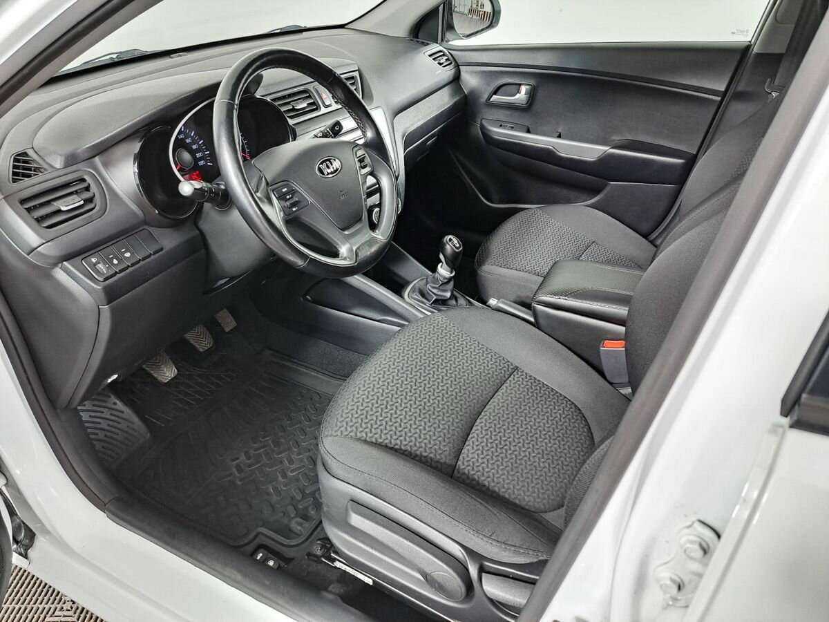 Киа Рио б/у, 2017, Механическая. Фото: #13