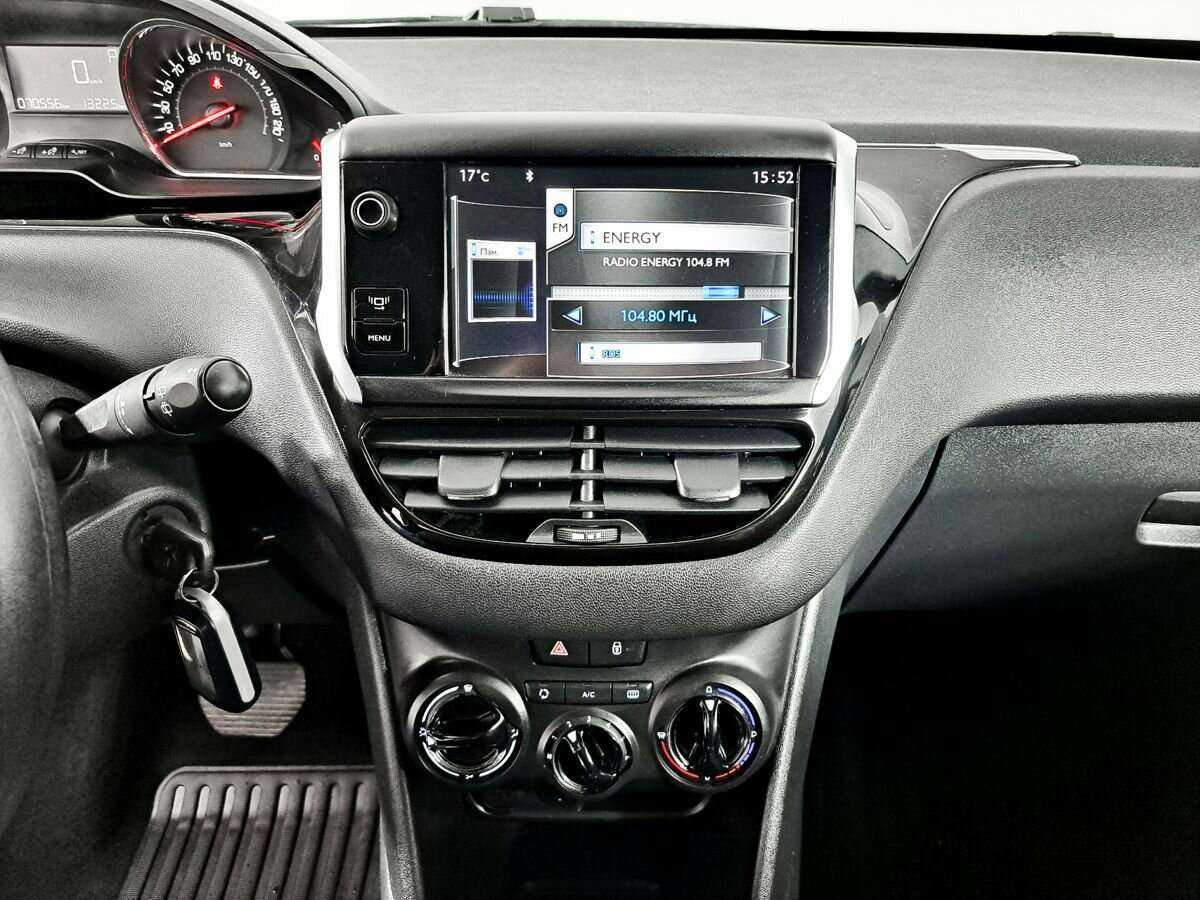 Пежо 208 б/у, 2013, Автоматическая. Фото: #12