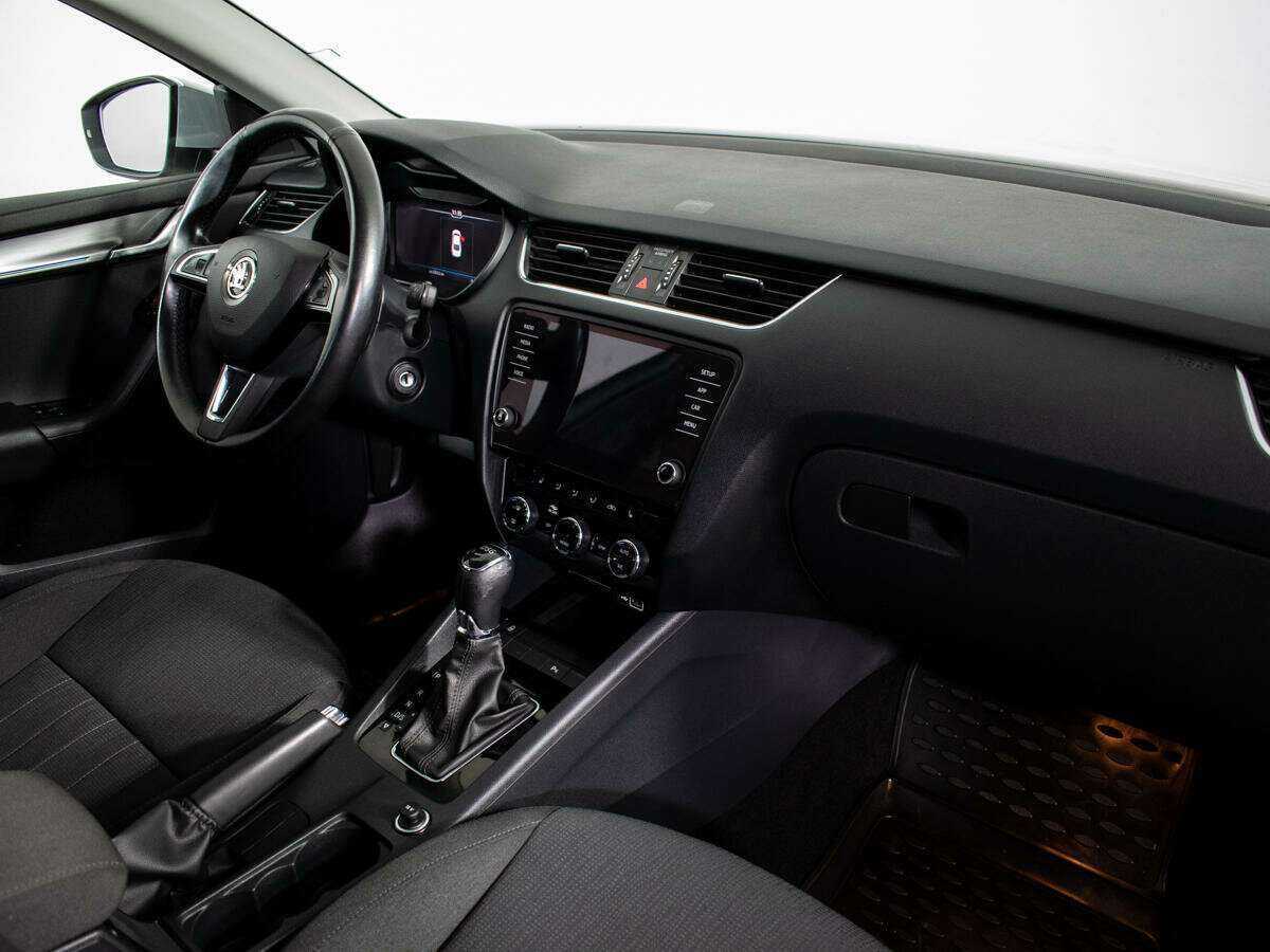 Шкода Октавия б/у, 2018, Роботизированная. Фото: #3