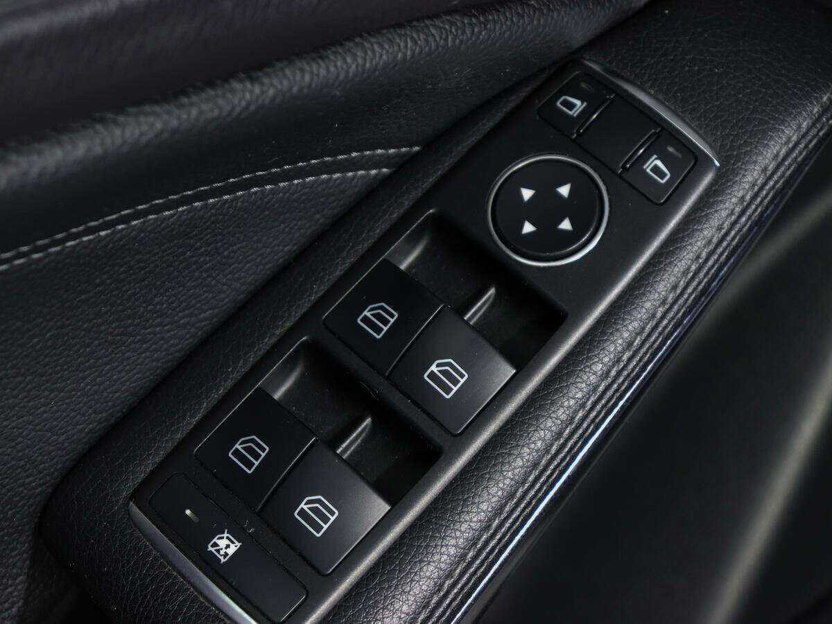 Мерседес-Бенц А-Класс б/у, 2013, Роботизированная. Фото: #16