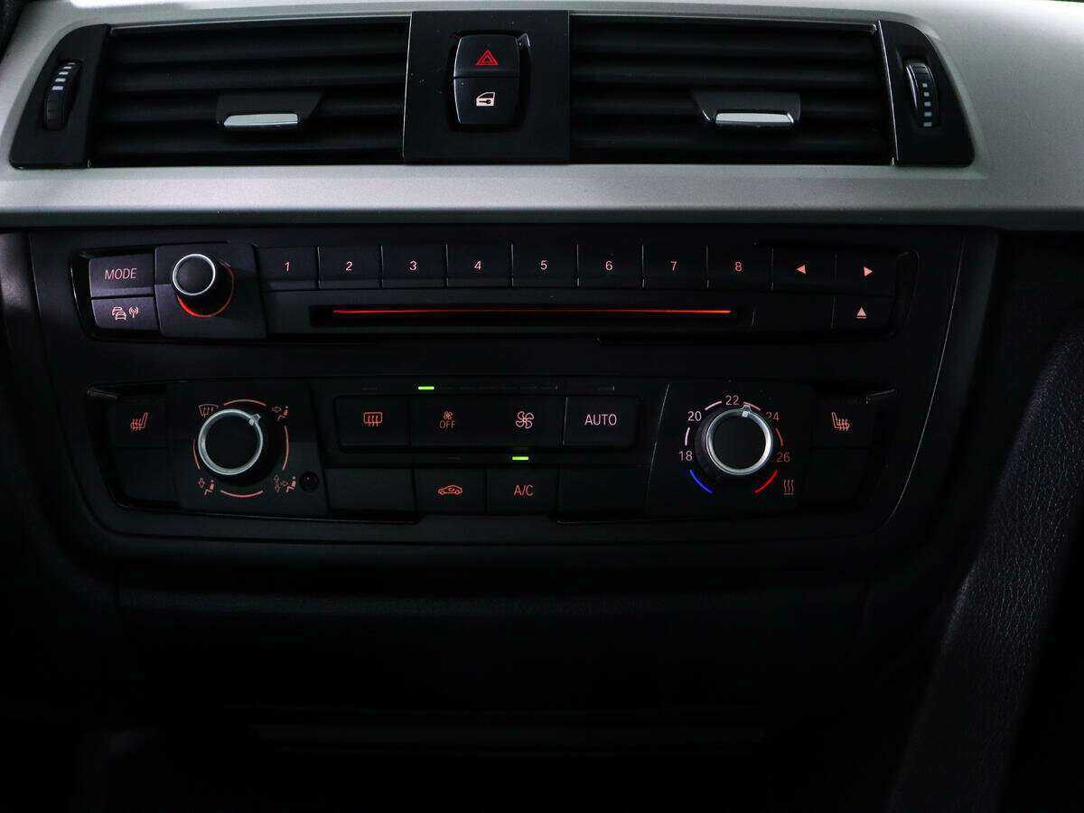 БМВ 3 серии б/у, 2013, Автоматическая. Фото: #13