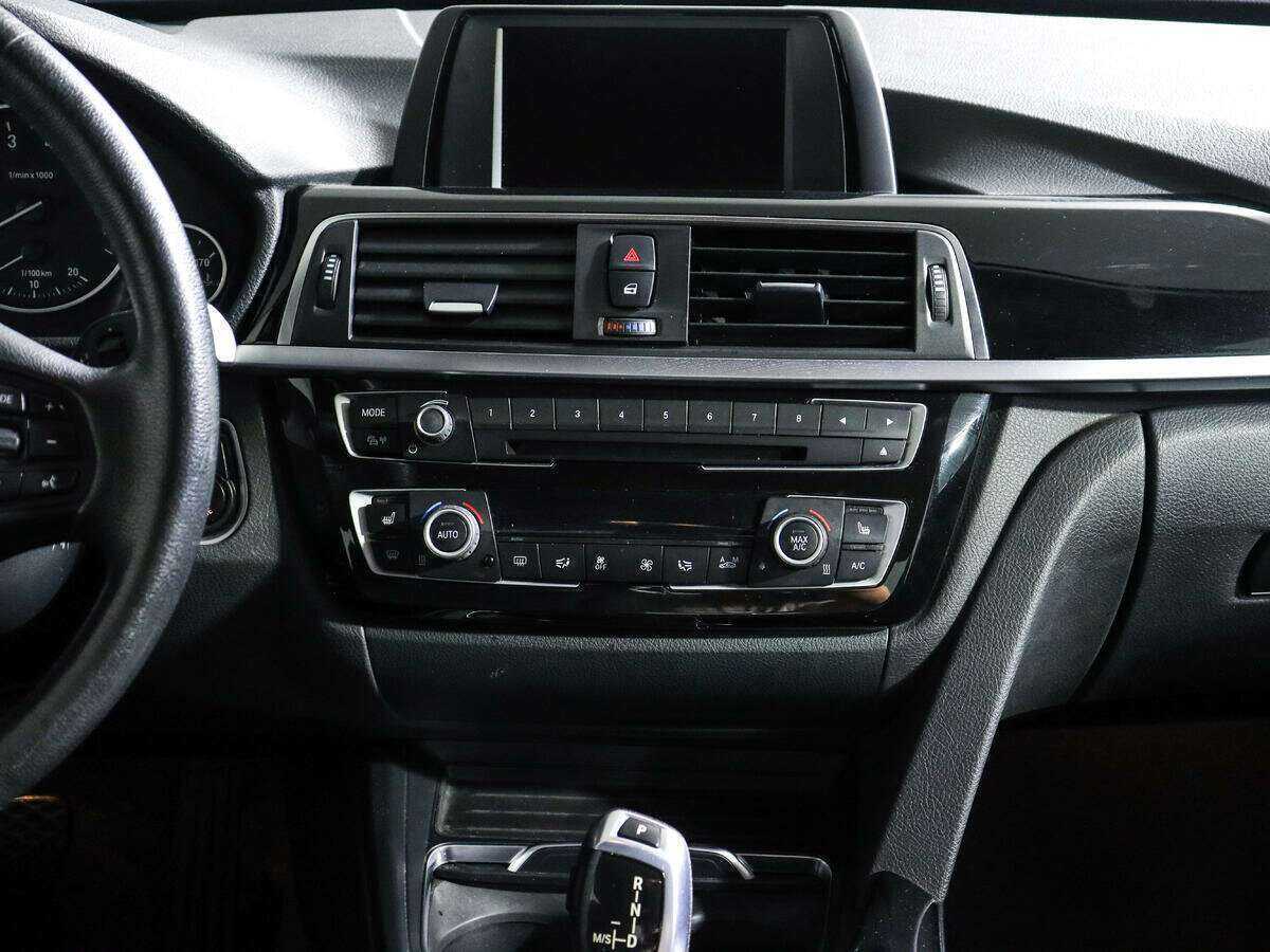 БМВ 3 серии б/у, 2017, Автоматическая. Фото: #8