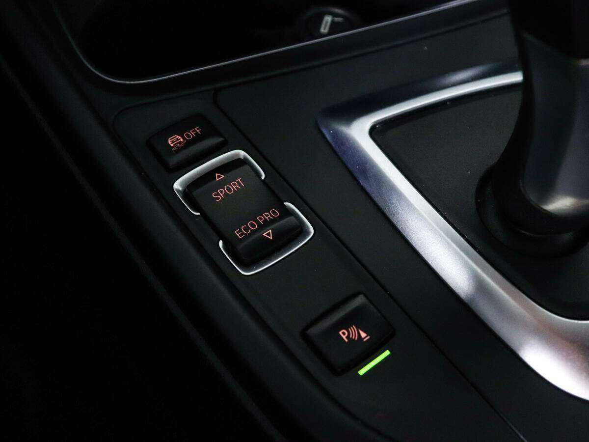 БМВ 3 серии б/у, 2017, Автоматическая. Фото: #12