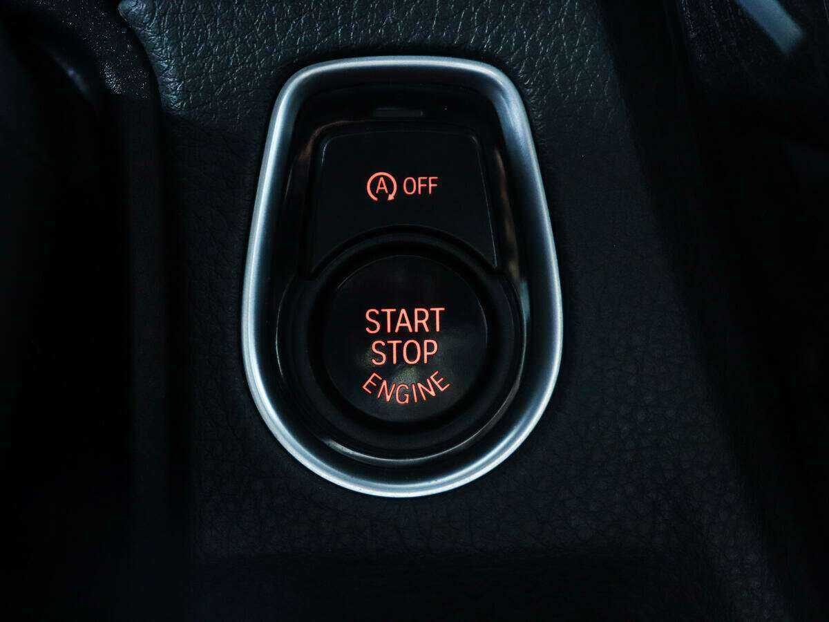 БМВ 3 серии б/у, 2017, Автоматическая. Фото: #14