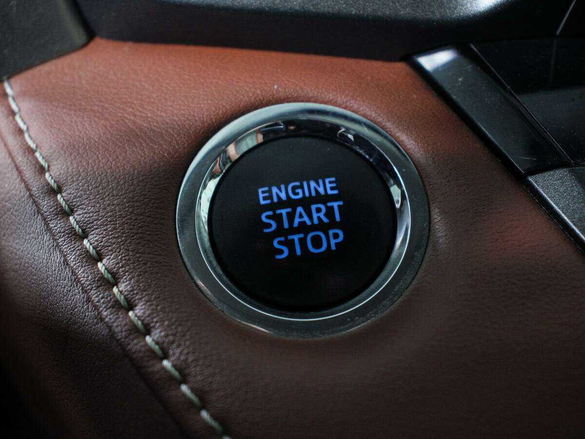 Тойота Рав4 б/у, 2014, Автоматическая. Фото: #15