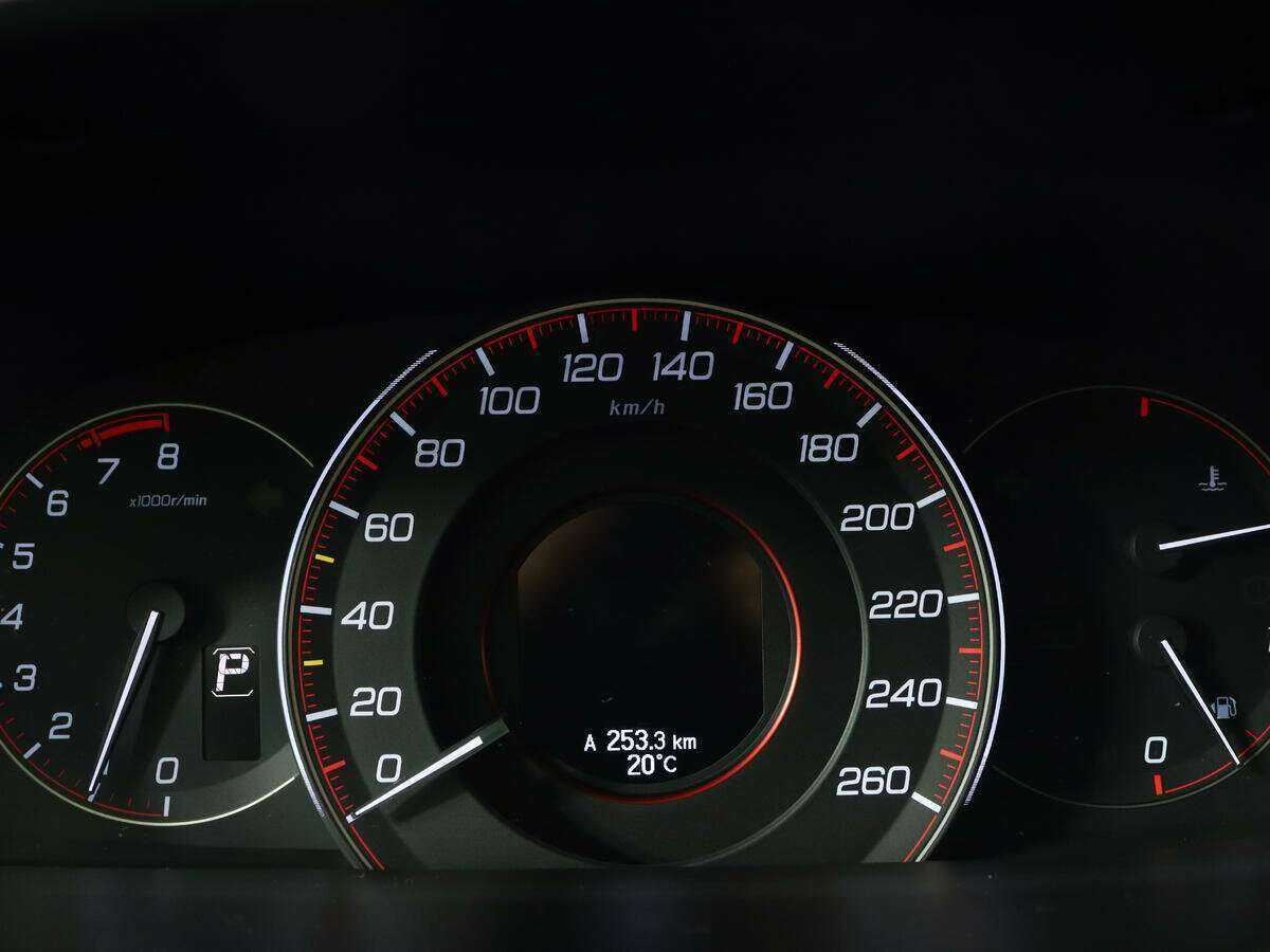 Хонда Аккорд б/у, 2013, Автоматическая. Фото: #7