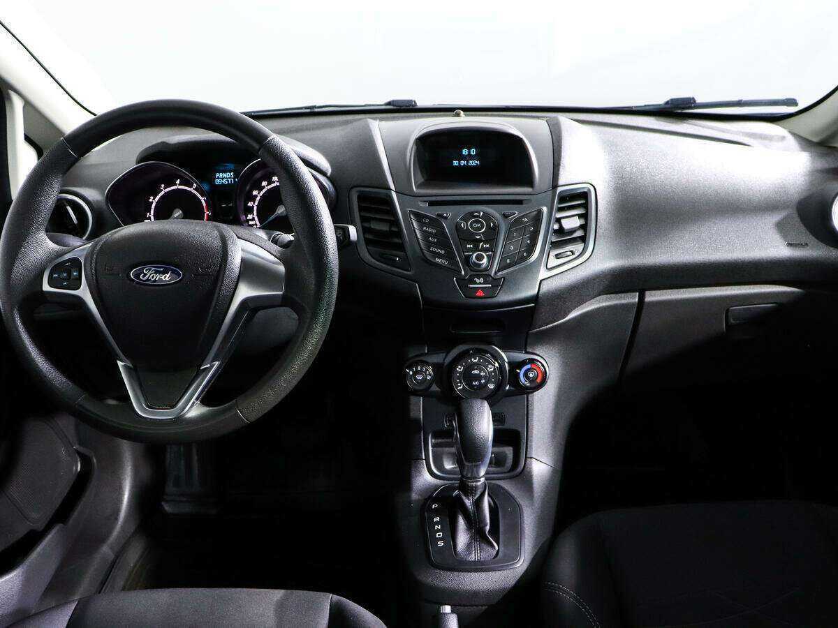 Форд Фиеста б/у, 2017, Роботизированная. Фото: #11