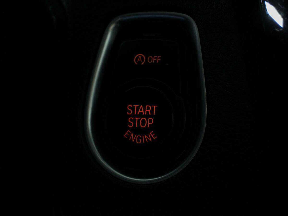 БМВ 3 серии б/у, 2017, Автоматическая. Фото: #15