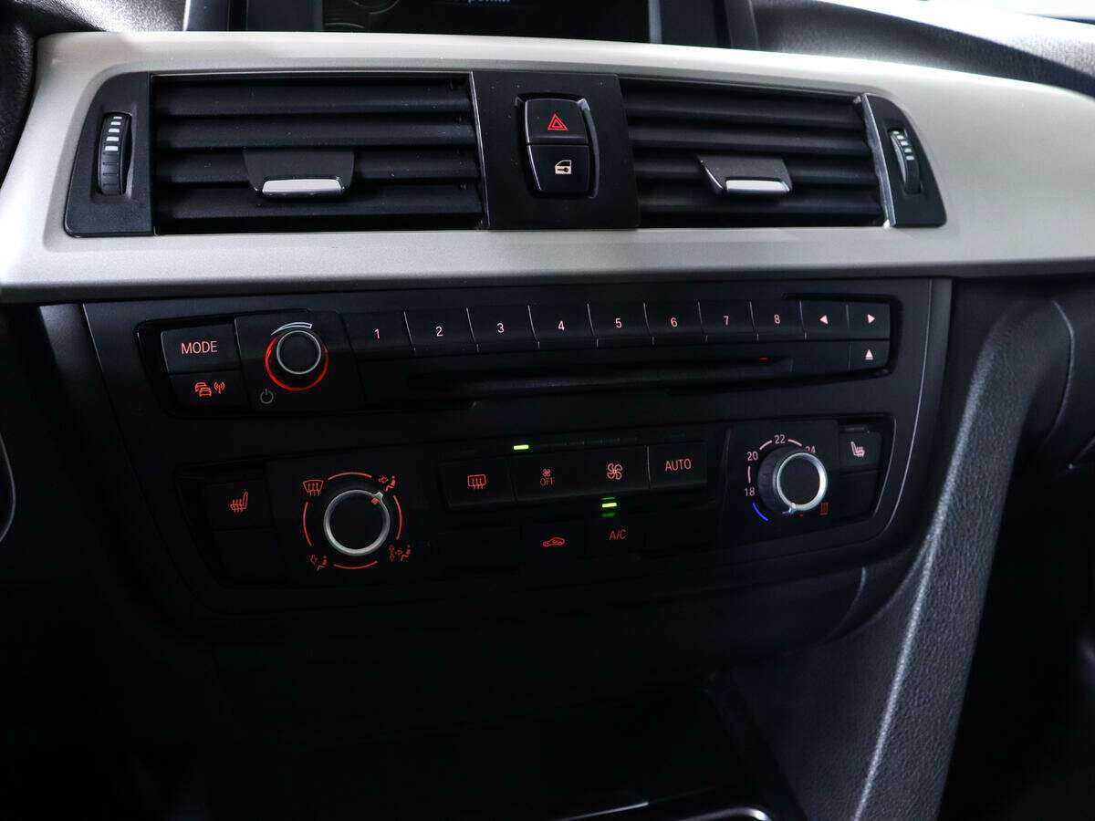 БМВ 3 серии б/у, 2014, Автоматическая. Фото: #15