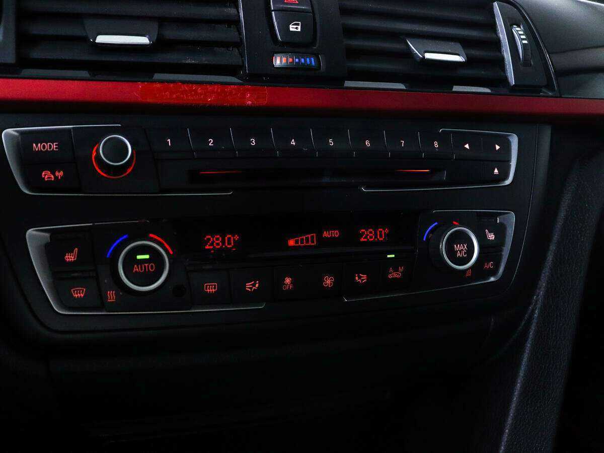 БМВ 3 серии б/у, 2014, Автоматическая. Фото: #18