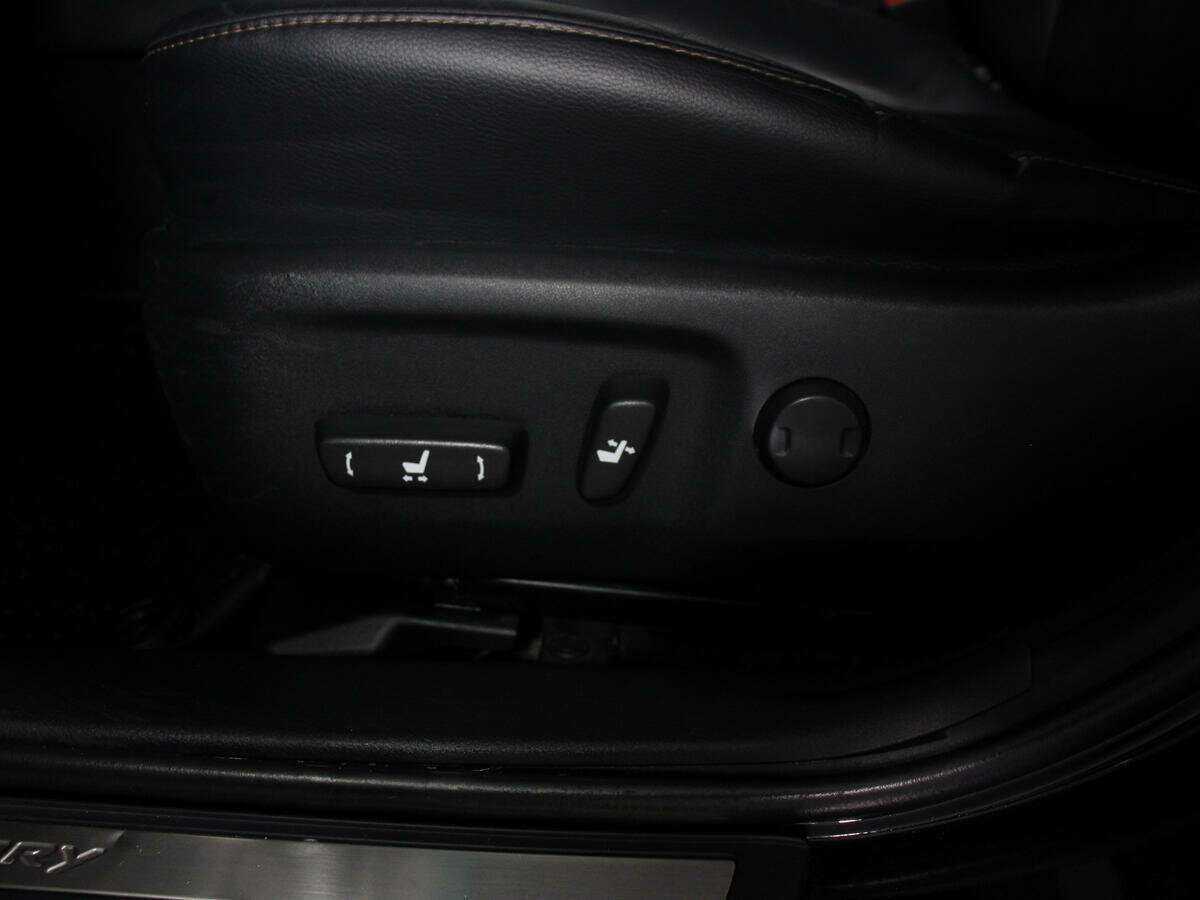 Тойота Камри б/у, 2018, Автоматическая. Фото: #18