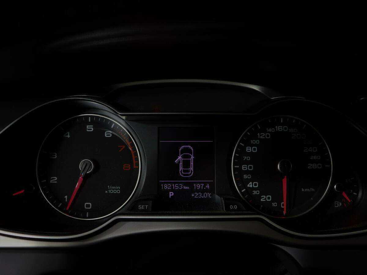 Ауди А4 б/у, 2012, Роботизированная. Фото: #10