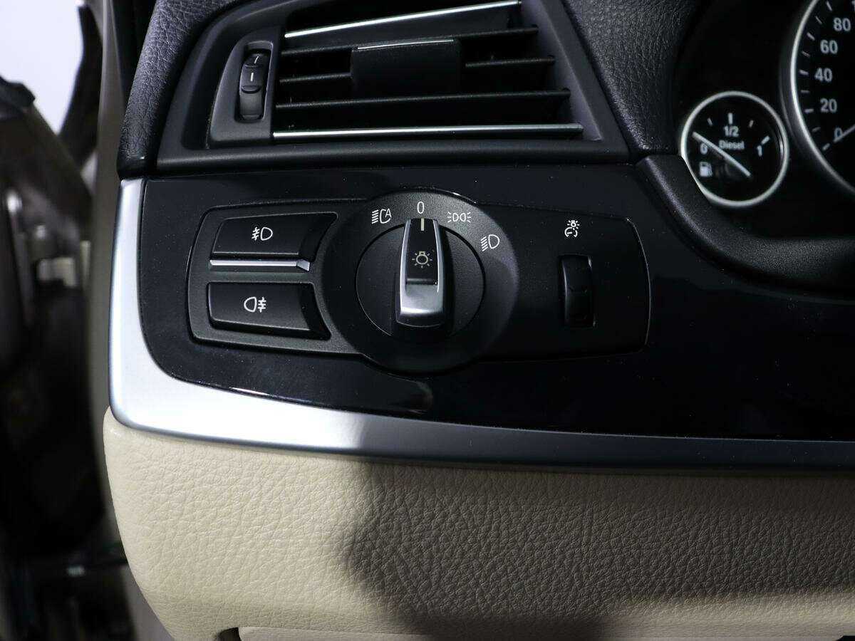 БМВ 5 серии б/у, 2012, Автоматическая. Фото: #13