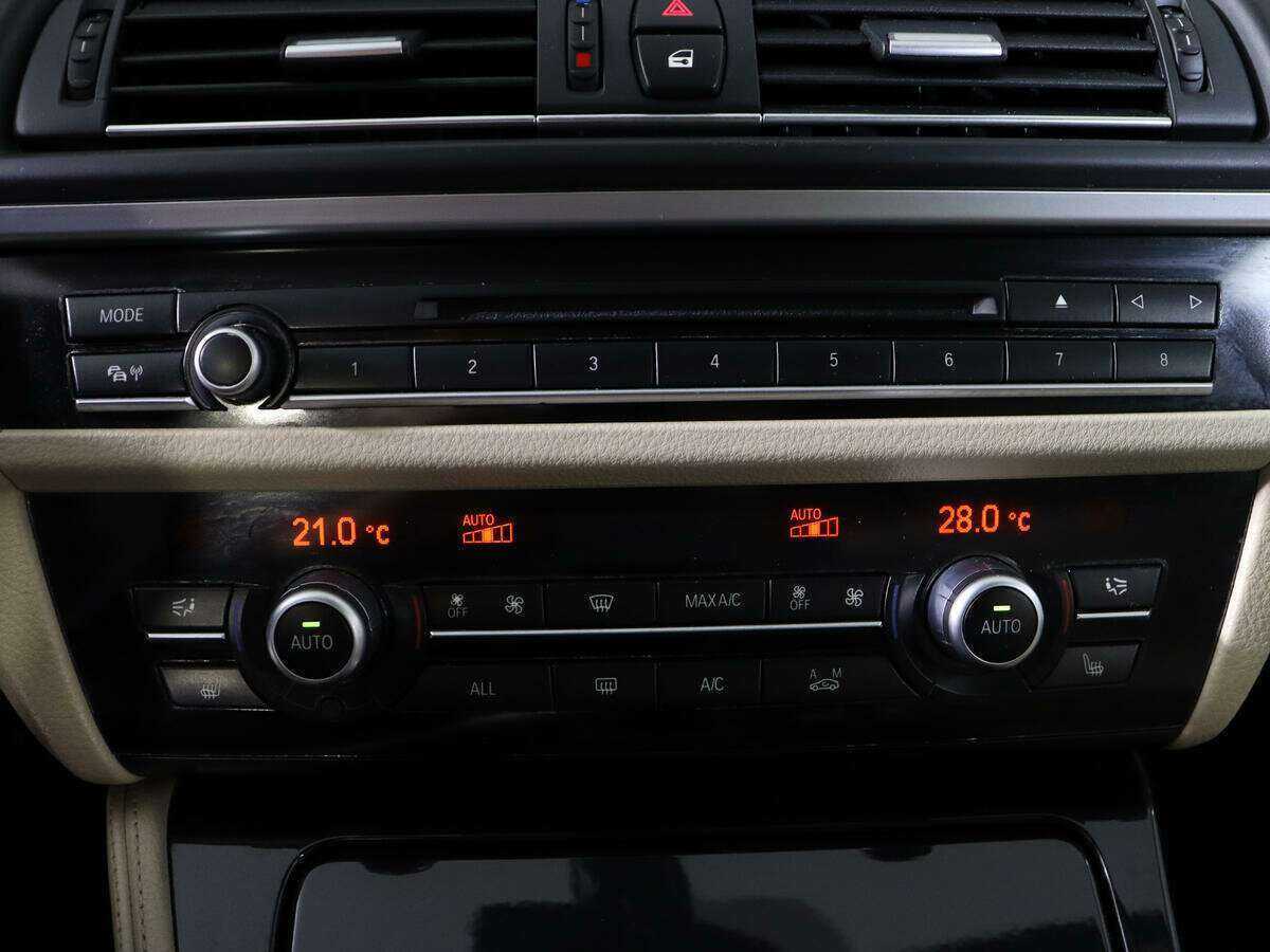 БМВ 5 серии б/у, 2012, Автоматическая. Фото: #18