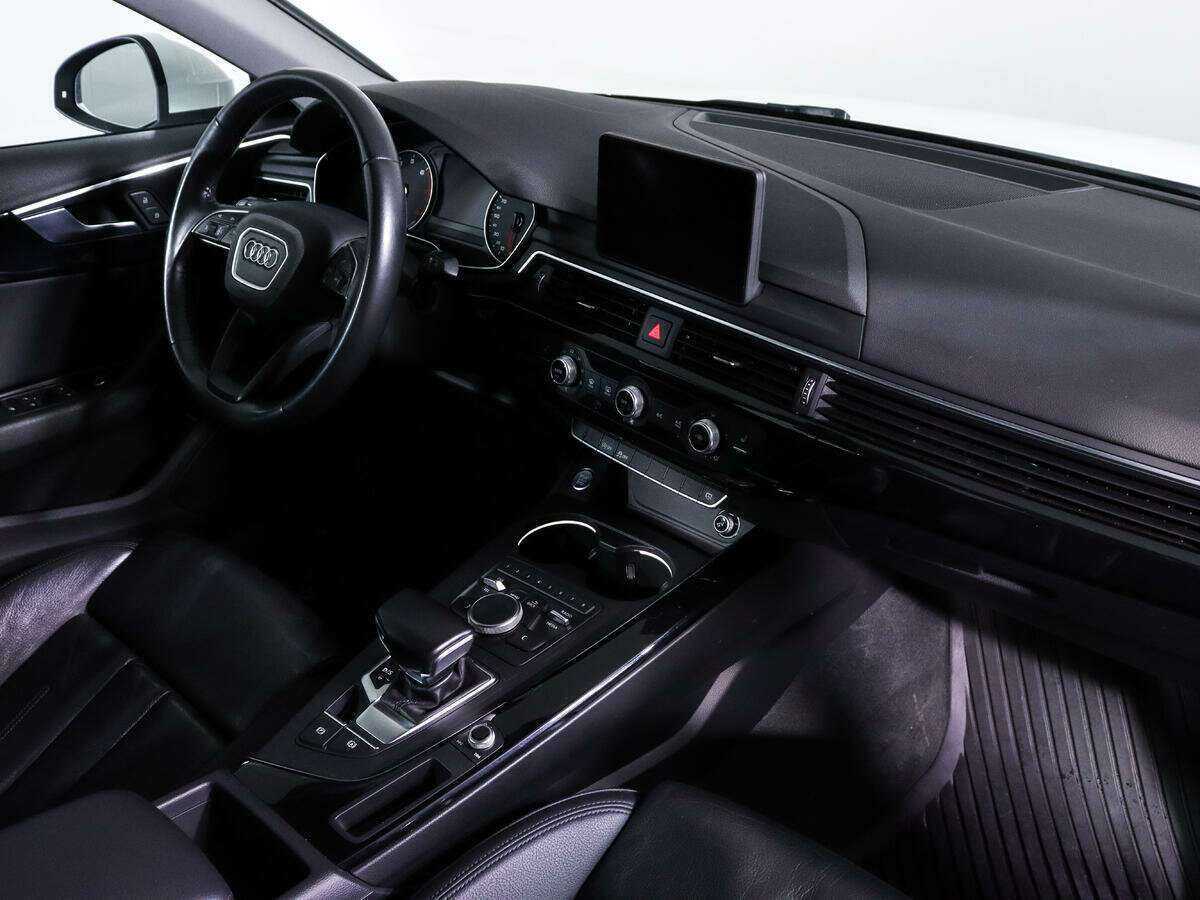 Ауди А4 б/у, 2017, Роботизированная. Фото: #6