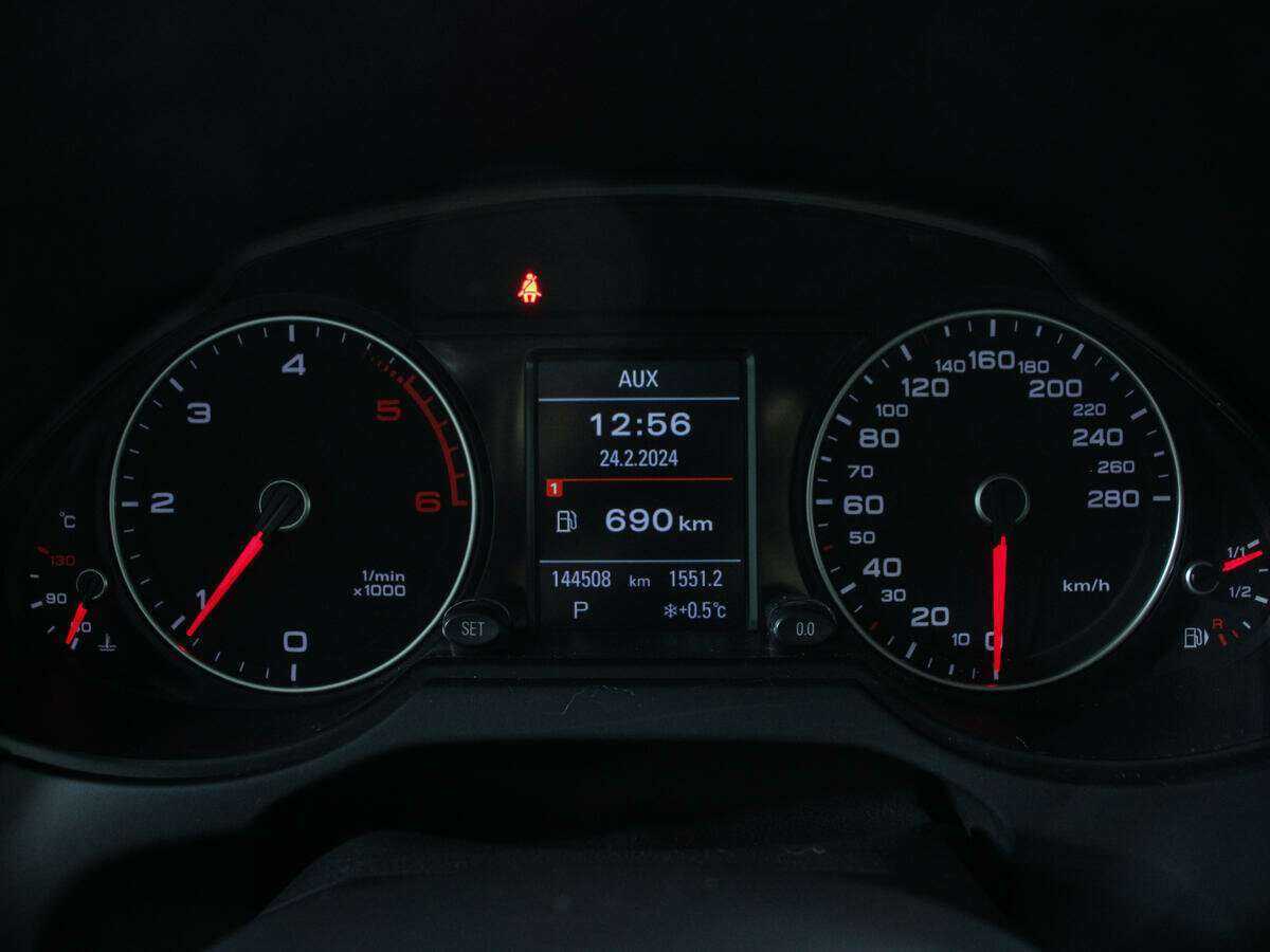 Ауди К5 б/у, 2014, Роботизированная. Фото: #7