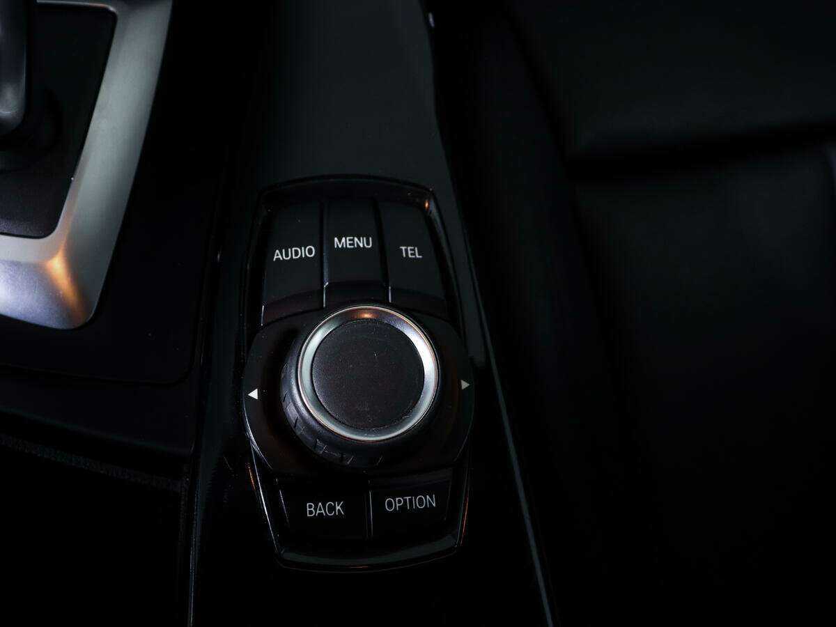 БМВ 3 серии б/у, 2014, Автоматическая. Фото: #15