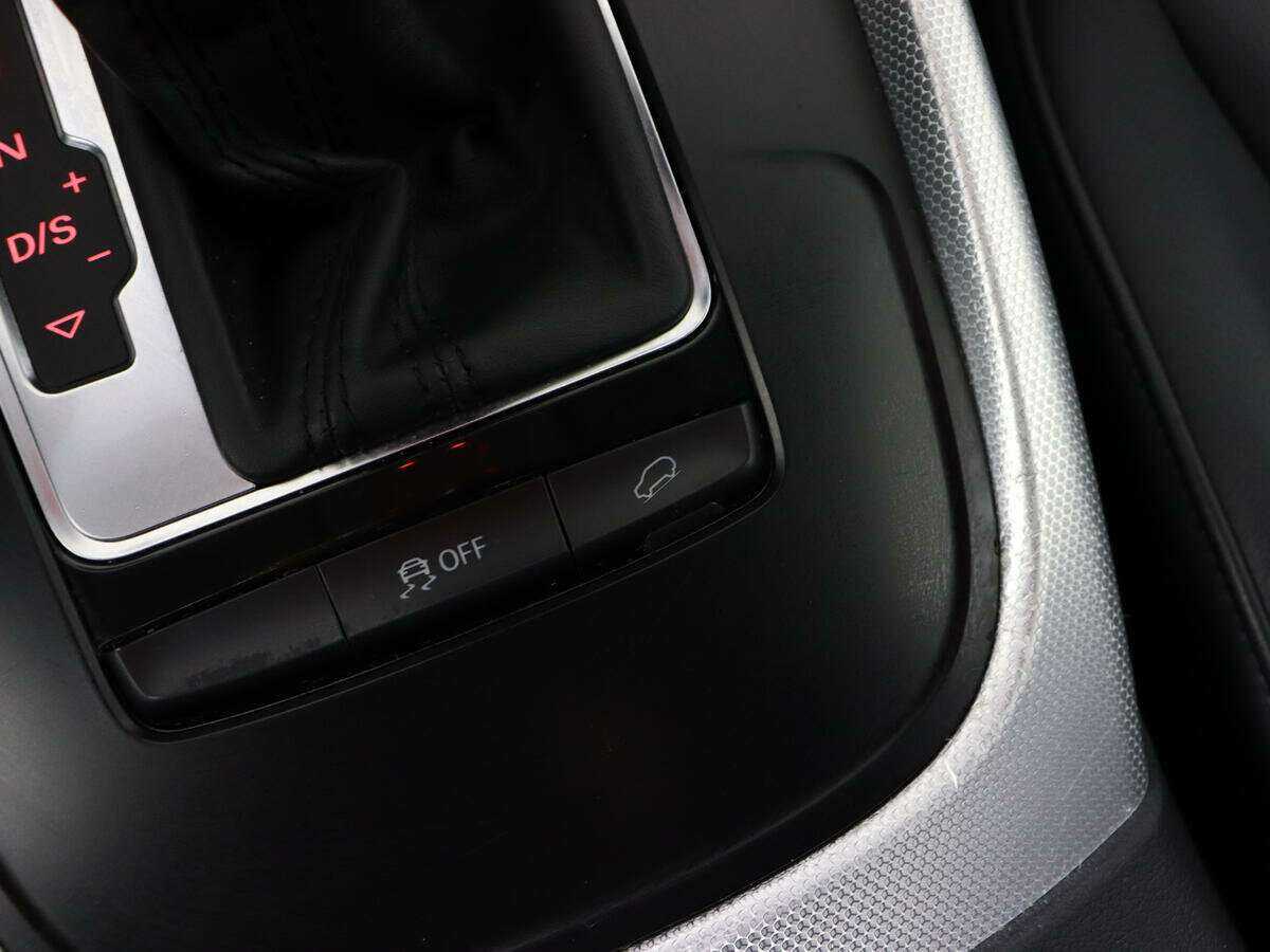 Ауди К5 б/у, 2013, Роботизированная. Фото: #18