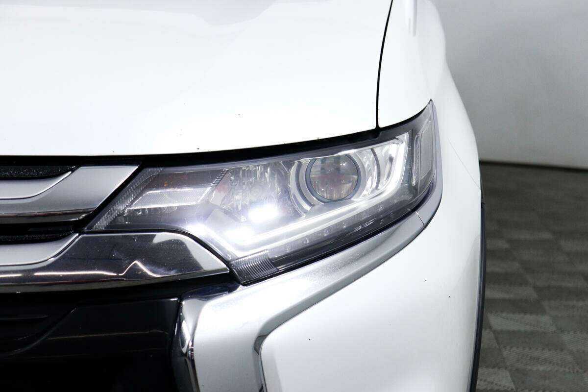 Митсубиши Оутлэндер б/у, 2018, Вариатор. Фото: #12