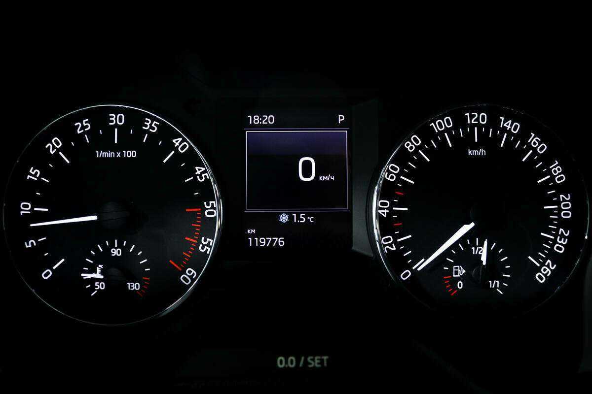 Шкода Октавия б/у, 2015, Роботизированная. Фото: #9