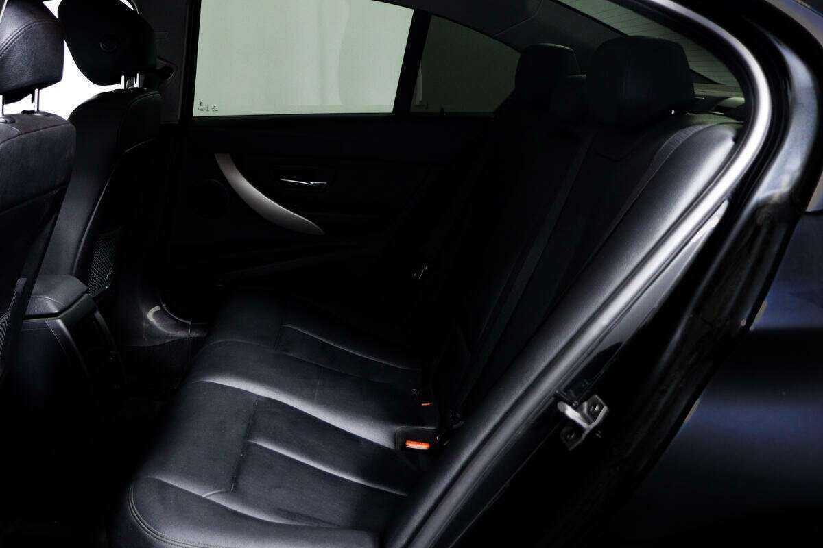 БМВ 3 серии б/у, 2015, Автоматическая. Фото: #10