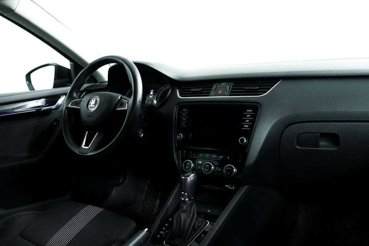 Шкода Октавия б/у, 2018, Роботизированная. Фото: #8